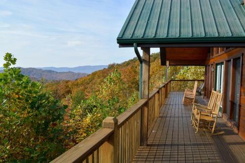 Mountaintop Experience Sevierville Cabin