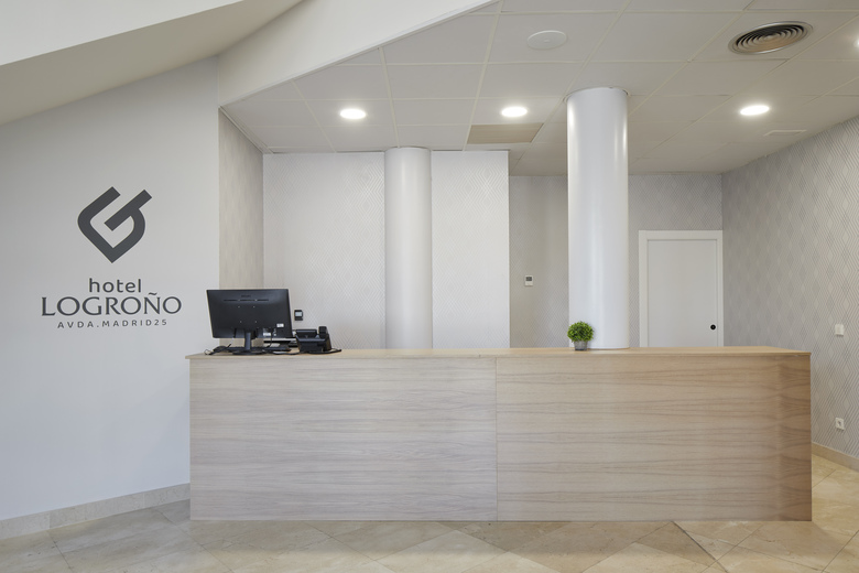 Iraipe Logro�o Hotel