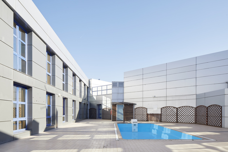 Iraipe Logro�o Hotel