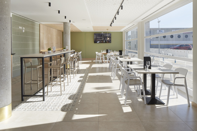 Iraipe Logro�o Hotel