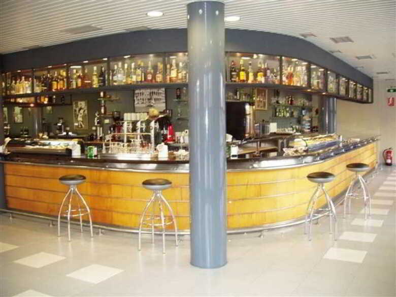 Iraipe Logro�o Hotel