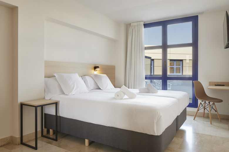 Iraipe Logro�o Hotel