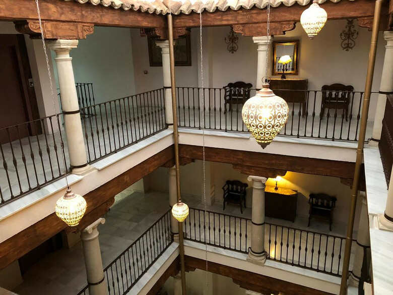 Hotel Maria De Molina