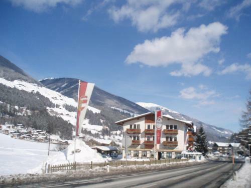 Hostal Familiengasthof Schranz