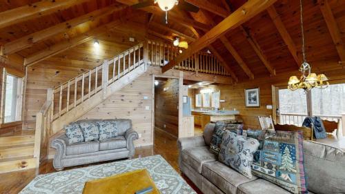 Many Happy Returns Cabin