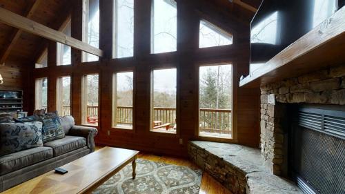 Many Happy Returns Cabin