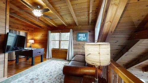 Many Happy Returns Cabin