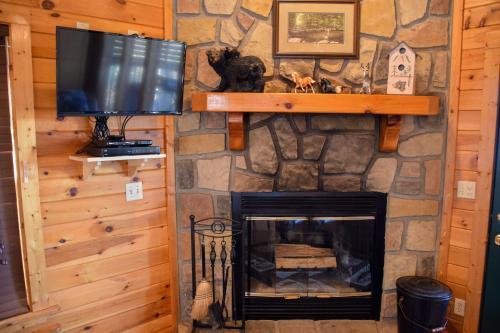 Comfy Cottage Sevierville Cabin
