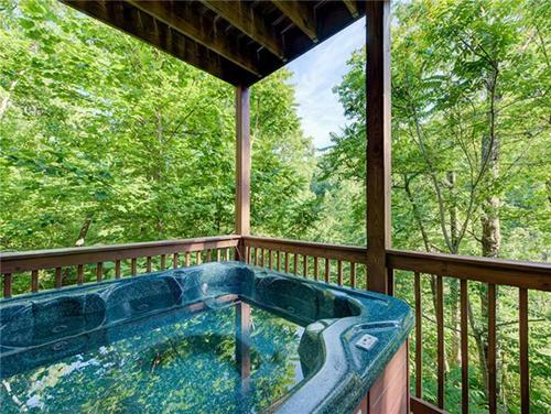 Bear Pause, 4 Bedrooms, Sleeps 10, Pool Table, Wifi, Hot Tub