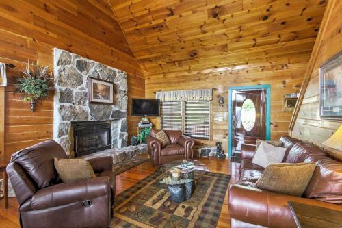 Smokies View Wears Valley Retreat With Mtn Views!