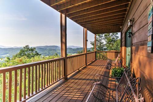 Smokies View Wears Valley Retreat With Mtn Views!