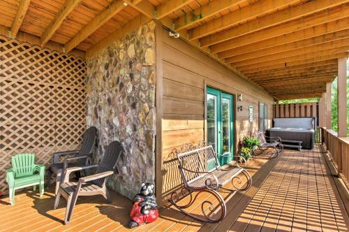 Smokies View Wears Valley Retreat With Mtn Views!