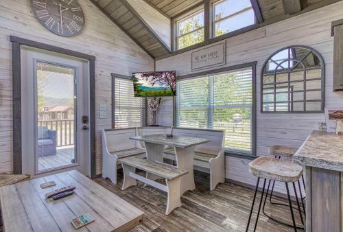 Country Living Cottage