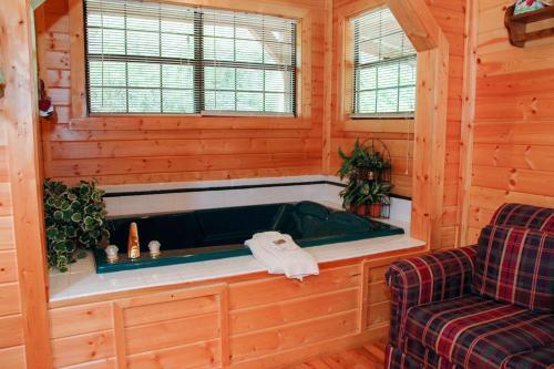 Home On The Ridge Sevierville Cabin