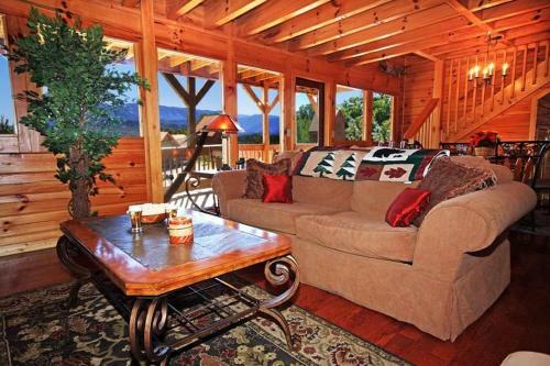 Bear Necessities Cabin In Starrcrest Resort