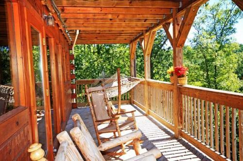 Bear Necessities Cabin In Starrcrest Resort