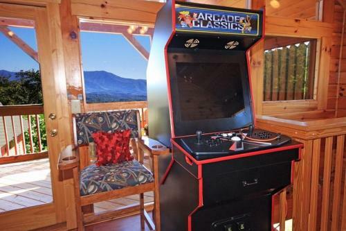 Bear Necessities Cabin In Starrcrest Resort