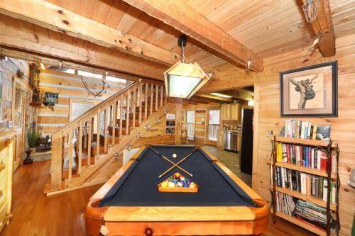 Moonlight Obsession Cabin