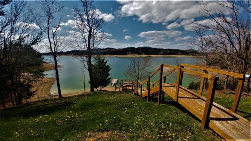 Free Xplorie Attractions Every Day! - Sunset Breeze