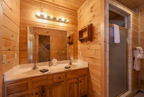 Big Bear Lodge Holiday Home