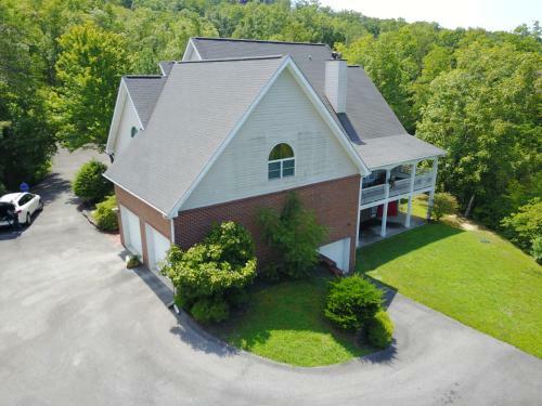 Smokie Mountain Lake House