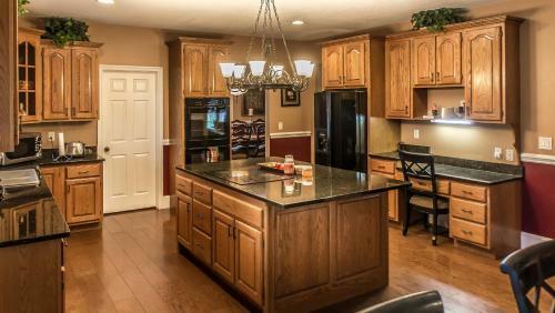 Smokie Mountain Lake House
