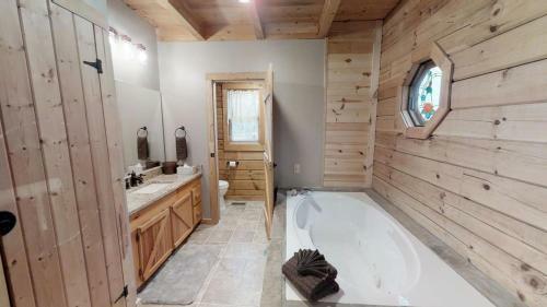 Lazy Bear Cabin Cabin