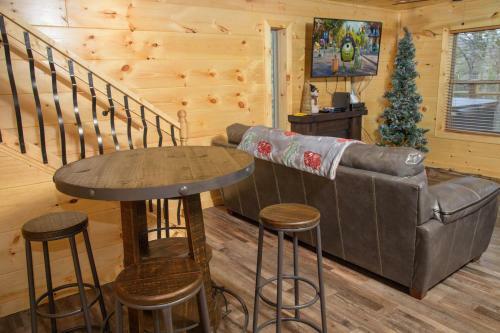 All Decked Out Cabin