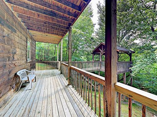 Parkway View Cabin Cabin