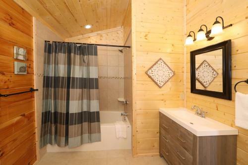 Deerfield Lodge