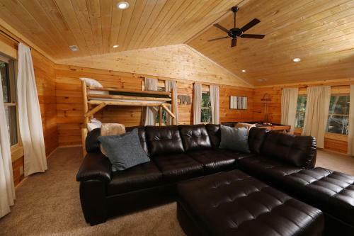 Deerfield Lodge