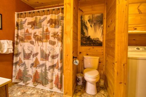 Dream Maker #120 By Aunt Bug's Cabin Rentals