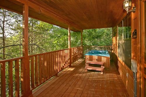 Dream Maker #120 By Aunt Bug's Cabin Rentals