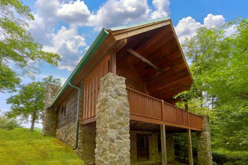 Hidden Romance #1404 By Aunt Bug's Cabin Rentals