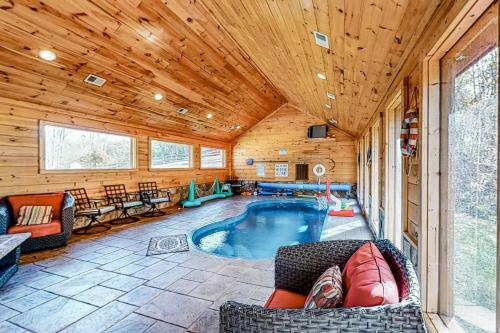 Splashing Treehouse