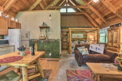 Townsend Cabin With Deck And Smoky Mountain Views