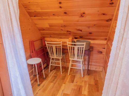 Smokys Hideaway
