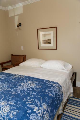 Langridge Lodge - Charming Studio, Great Location! Residence