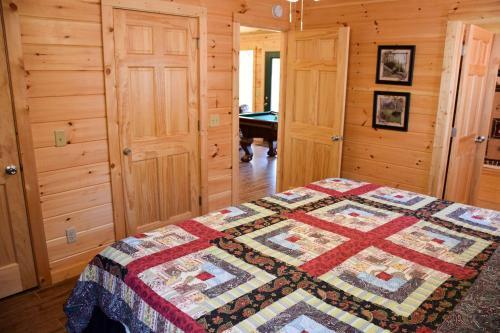 Little Feather - 1 Bedrooms, 1 Baths, Sleeps 4 Home