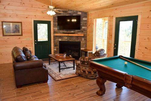 Little Feather - 1 Bedrooms, 1 Baths, Sleeps 4 Home
