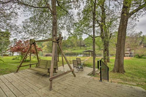 Custom Home With Deck, Dockandboathouse On Lake Athens!