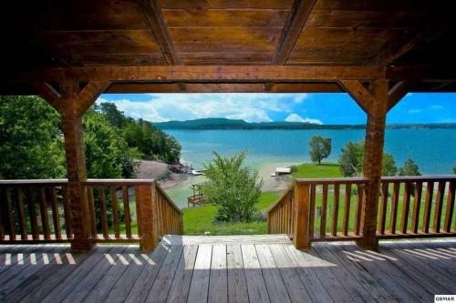 Free Xplorie Attractions Every Day! - Hidden Cove