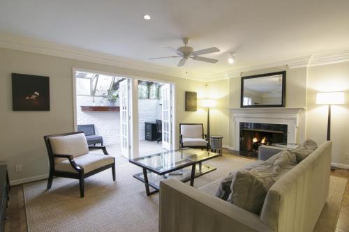 Tarrytown Retreat