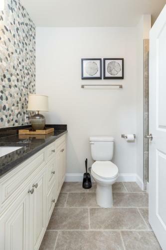 Modern Cades Cove Condo- Mountain Views, Community Pool And Fire Pit, Private Patio