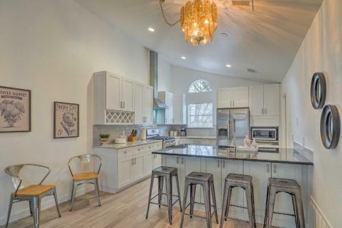 Remodeled Northwest Austin Home Near Lake Travis!