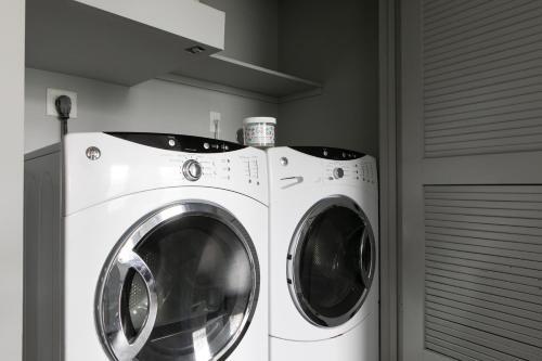 Apartamento Wanderjaunt - Luxe Downtown Austin Apts