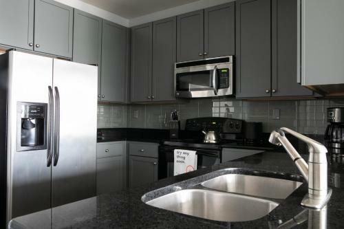 Apartamento Wanderjaunt - Luxe Downtown Austin Apts