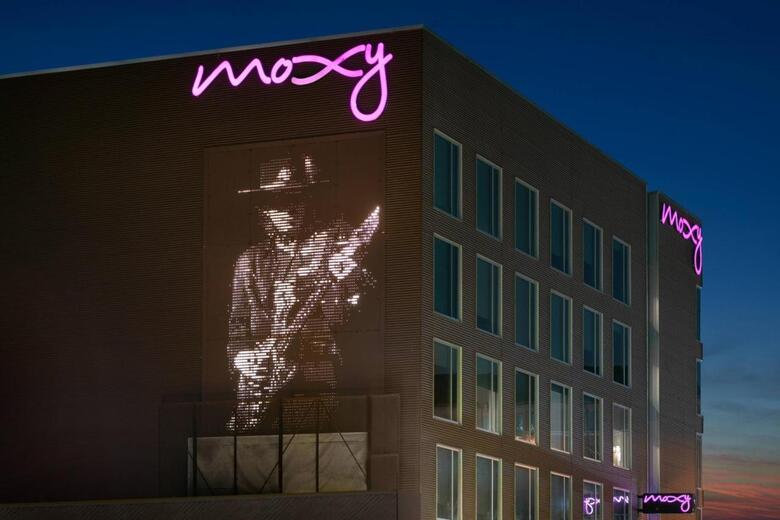 Hotel Moxy Austin - University