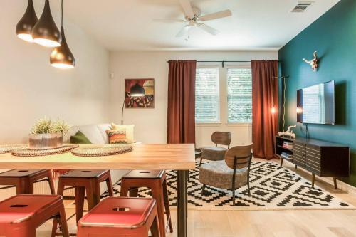 Apartamento 3br Townhome In Downtown Austin By Wanderjaunt