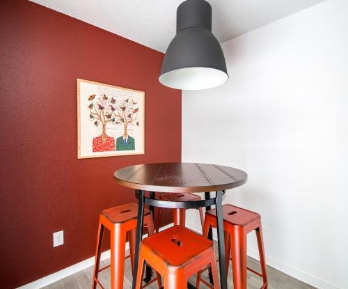 Wanderjaunt - Travis Heights Apartments